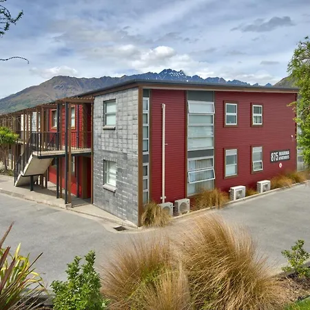 Lakeshore Studio At The Marina